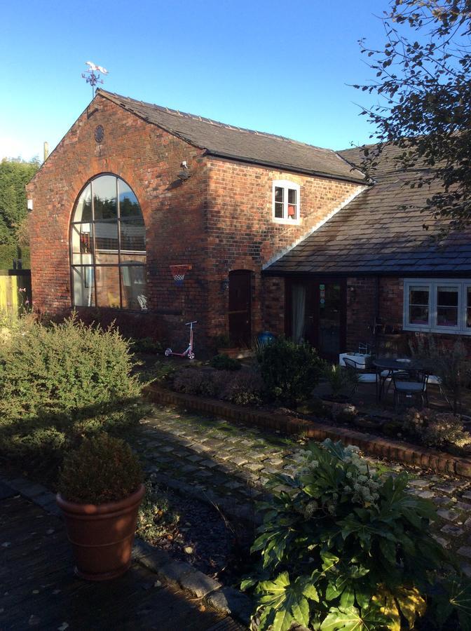 The Barn Bed And Breakfast Hale  外观 照片