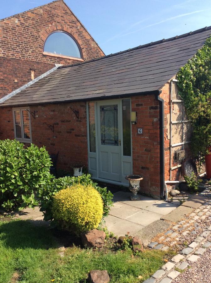 The Barn Bed And Breakfast Hale  外观 照片